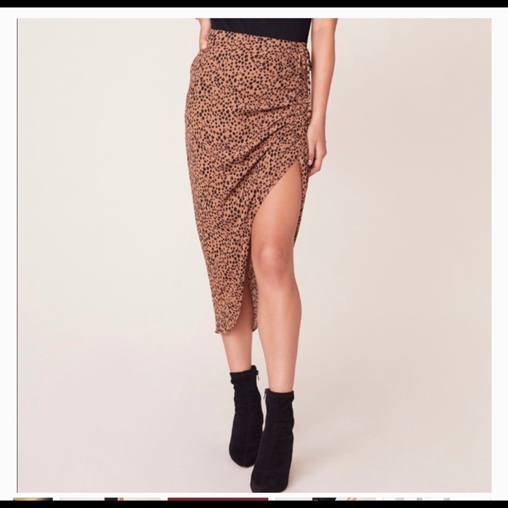 BB Dakota Awakening Ruched skirt in camel